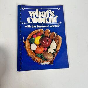 1983 Milwaukee Brewers‎ Wives Cookbook Signed by 11 First Printing MLB